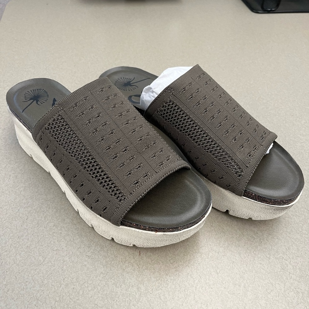 OTBT shoes, size 9